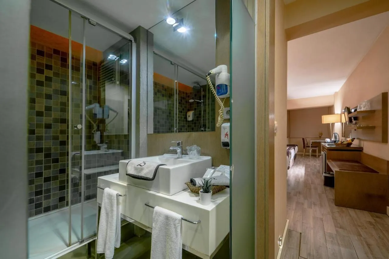 איזמיר The New Hotel Zeybek