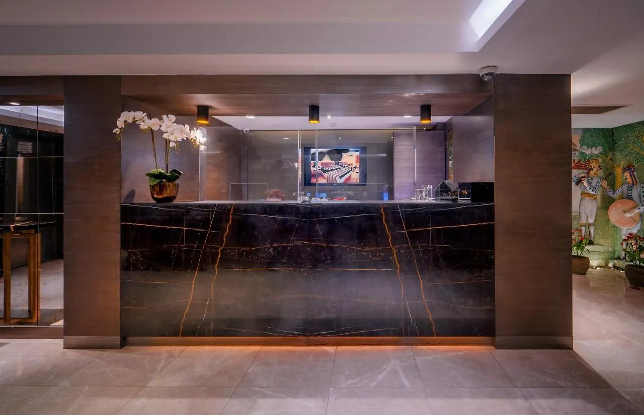 איזמיר The New Hotel Zeybek