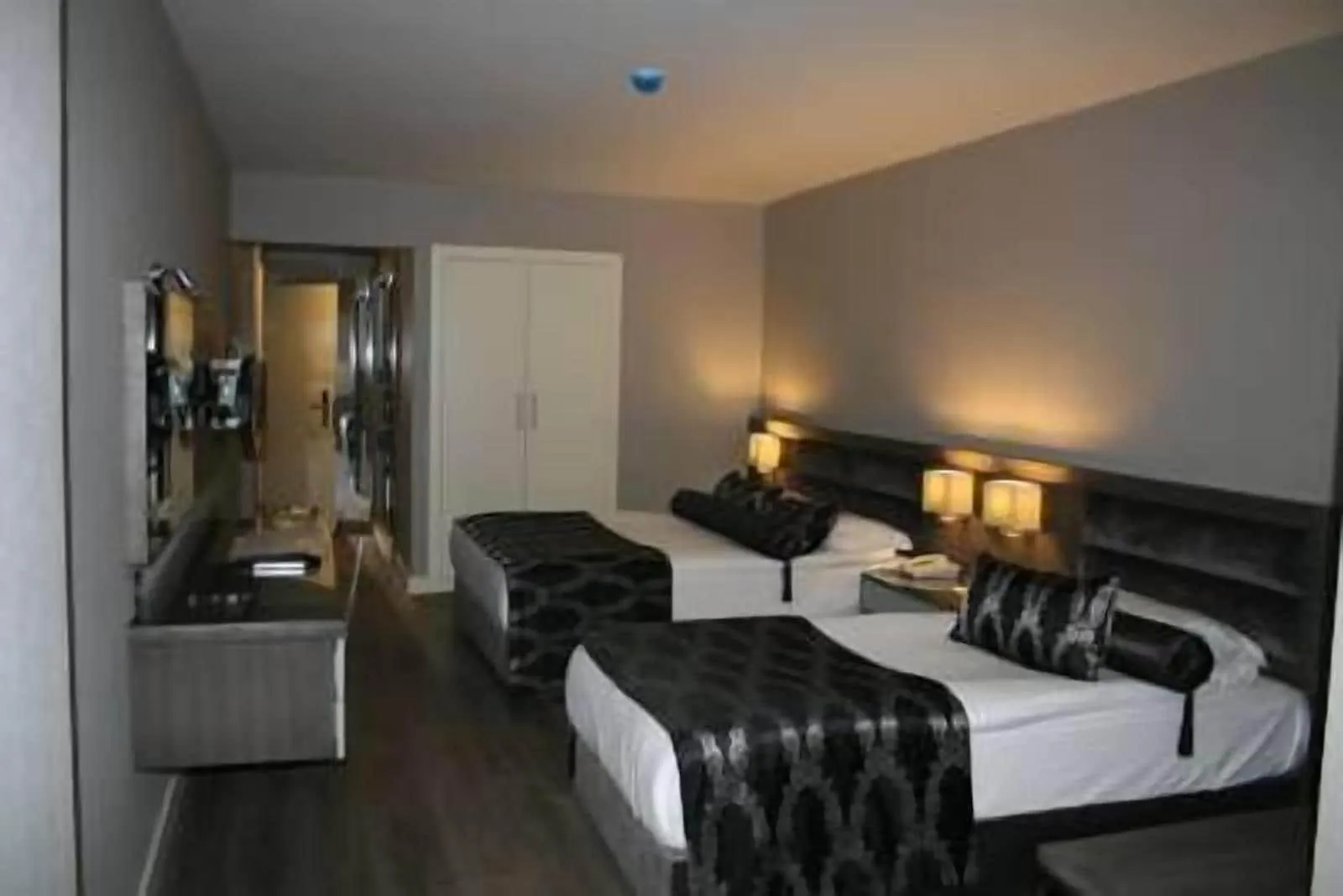 ***  The New Hotel Zeybek İzmir Turquie